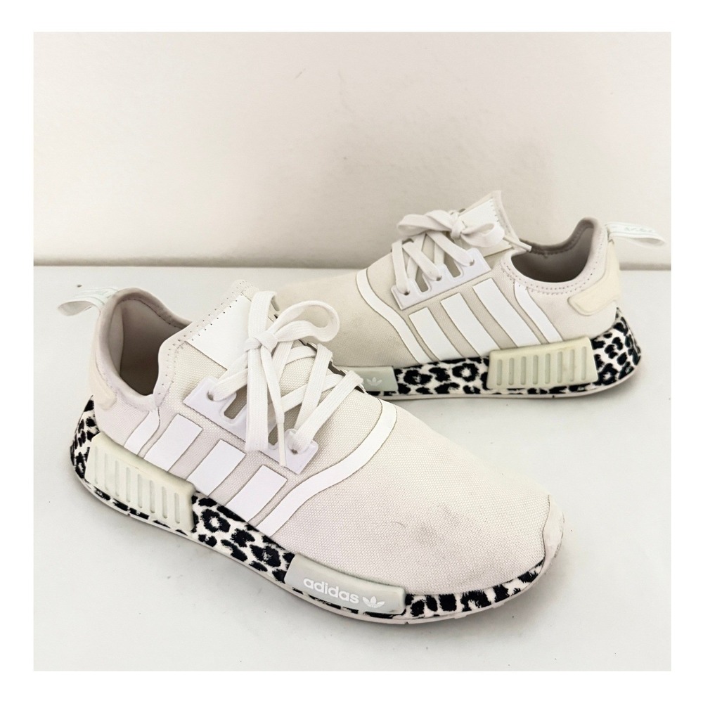 Adidas Sneakers Sz 9.5 Womens White Leopard Print Midsole Sporty Running Shoes